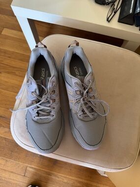 ASICS Gray Athletic Sneakers with Pink Accents